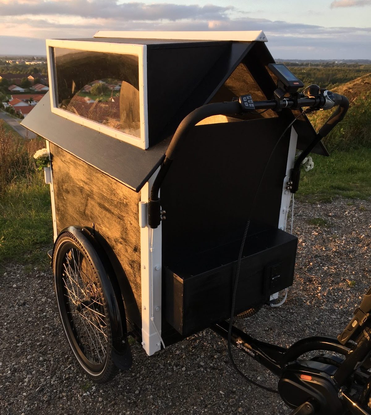 Lådcykel-ala-hundkoja