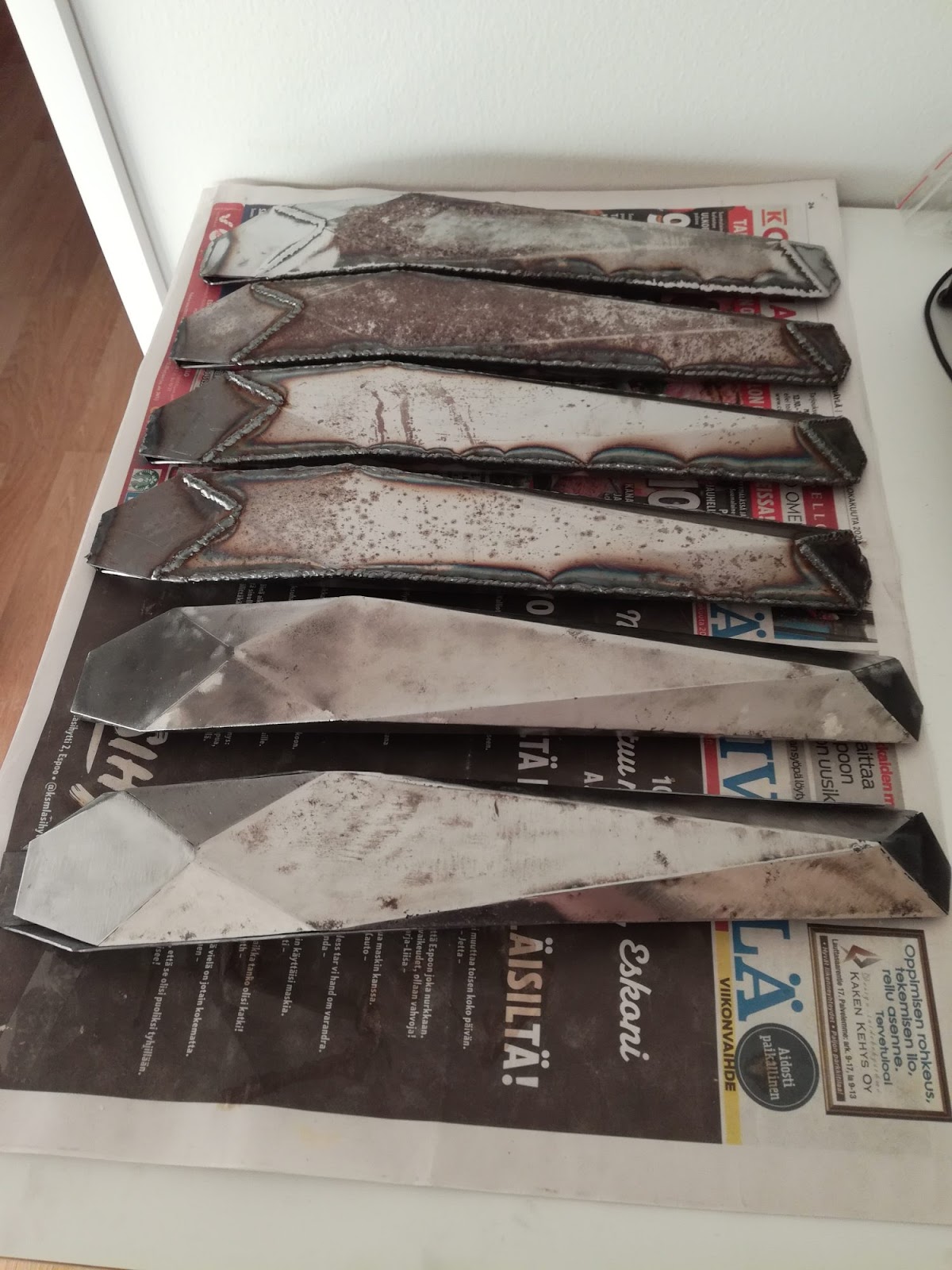 Soffbord med svetsade ben