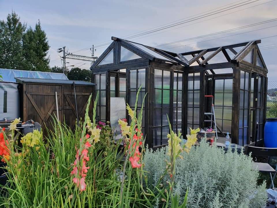 Växthus till våra kollonilotter