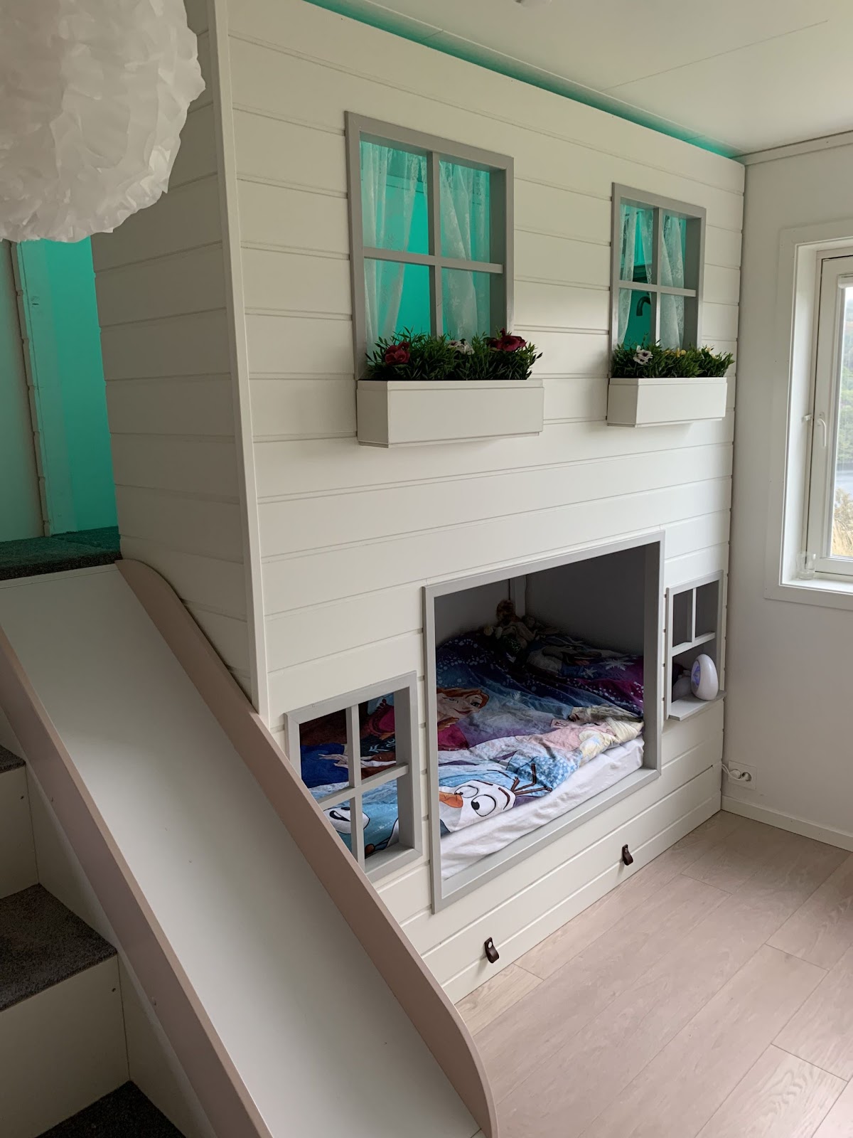 Hyttsäng med stjärnhimmel