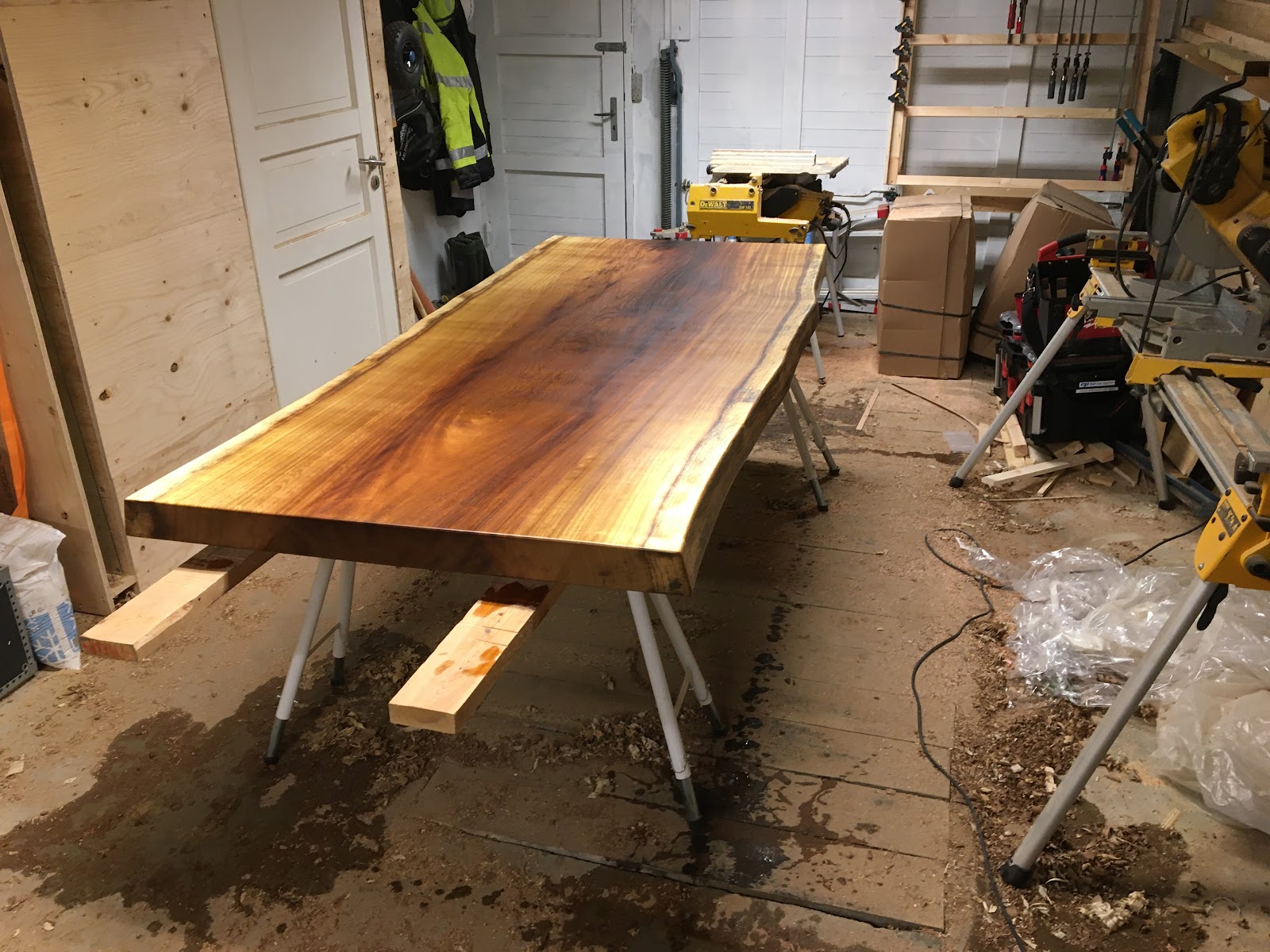 Plankbord av en 110cm bred planka