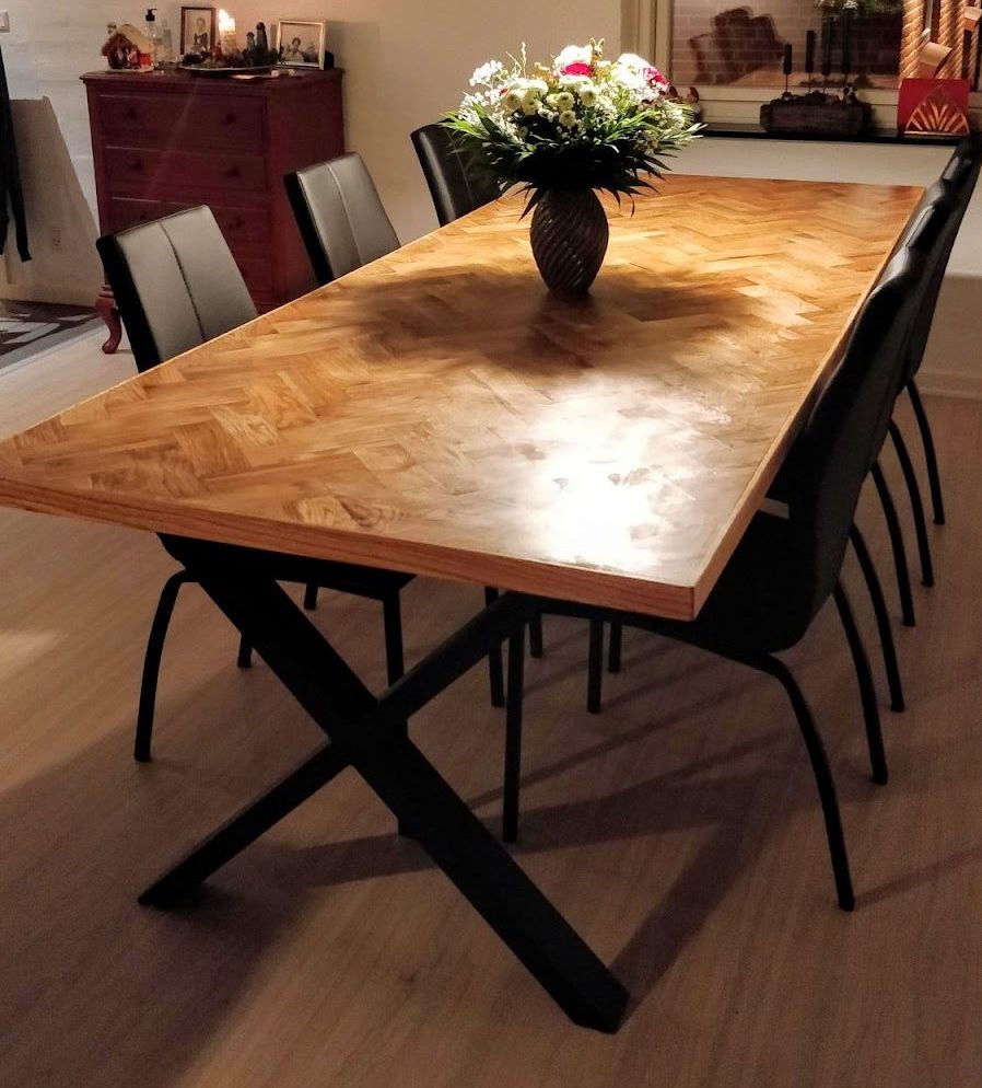 Hemlagat fiskbensbord