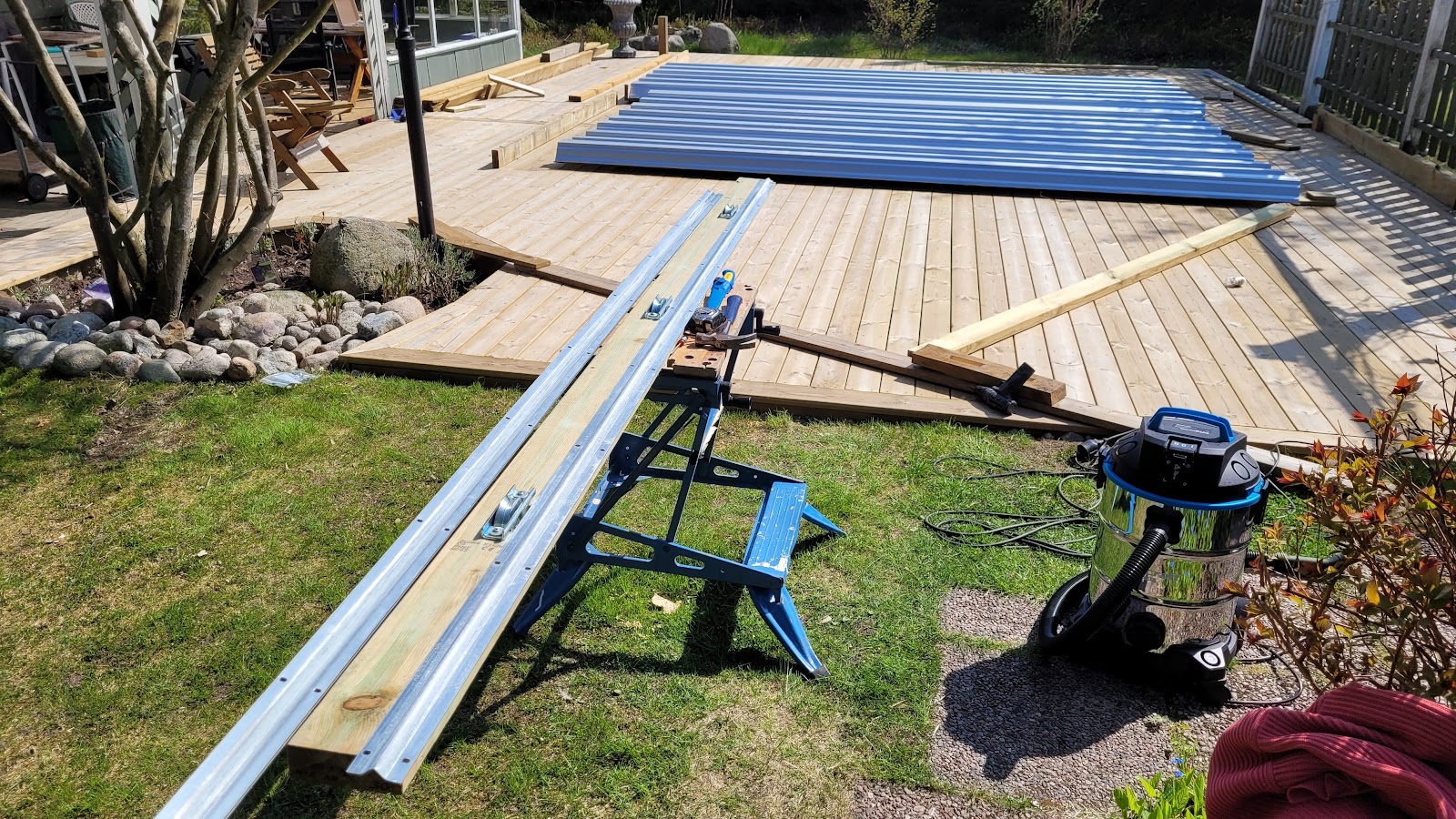 Pooltäckning - gör om vinterplåtar till åretruntäckning