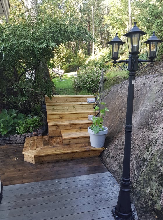 Ny veranda, trappor och pergola