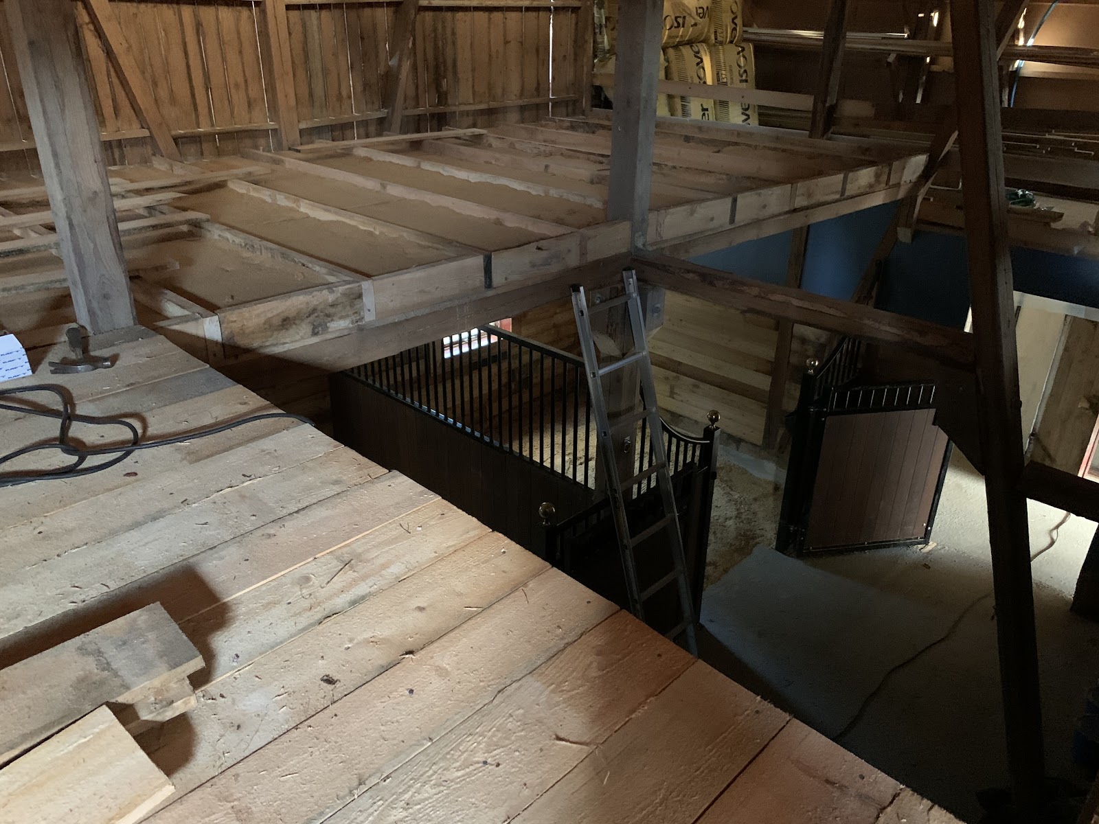 Stall i gammal ladugård