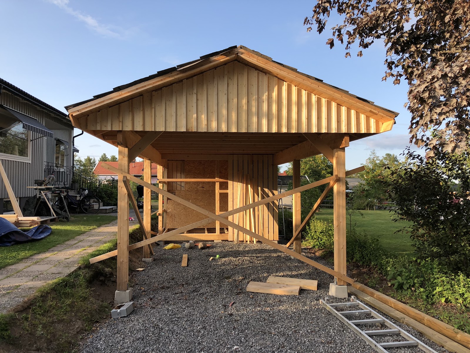 Carport + Ny infart + Altan/trädäck