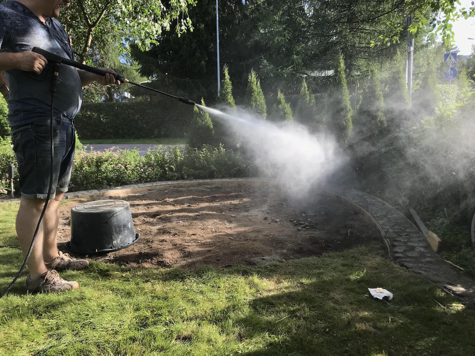 Terrass av ölandssten och åkerstenar