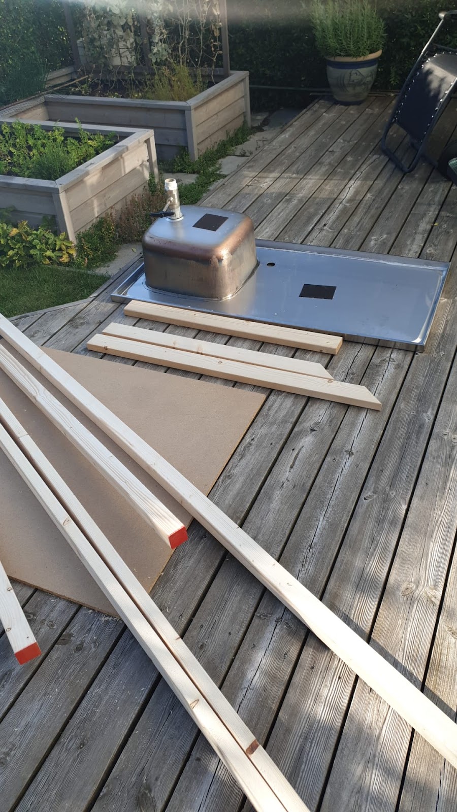 Rullbar utomhusdiskbänk