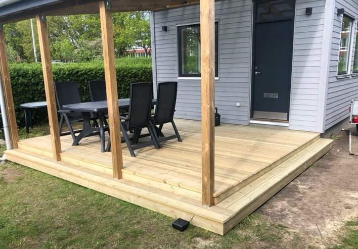 Ny träterrass