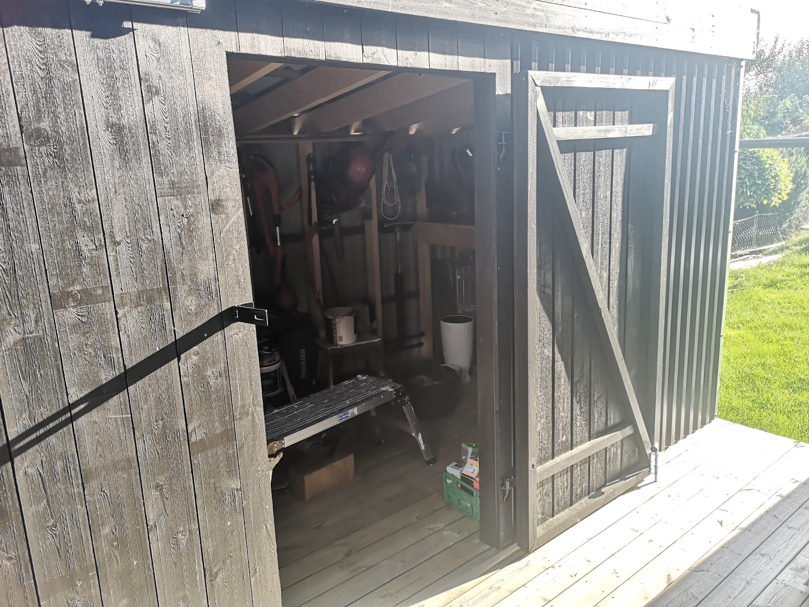 Cykel- och redskapsbod