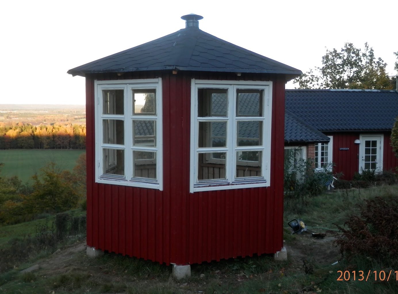 Trädgårdspaviljong