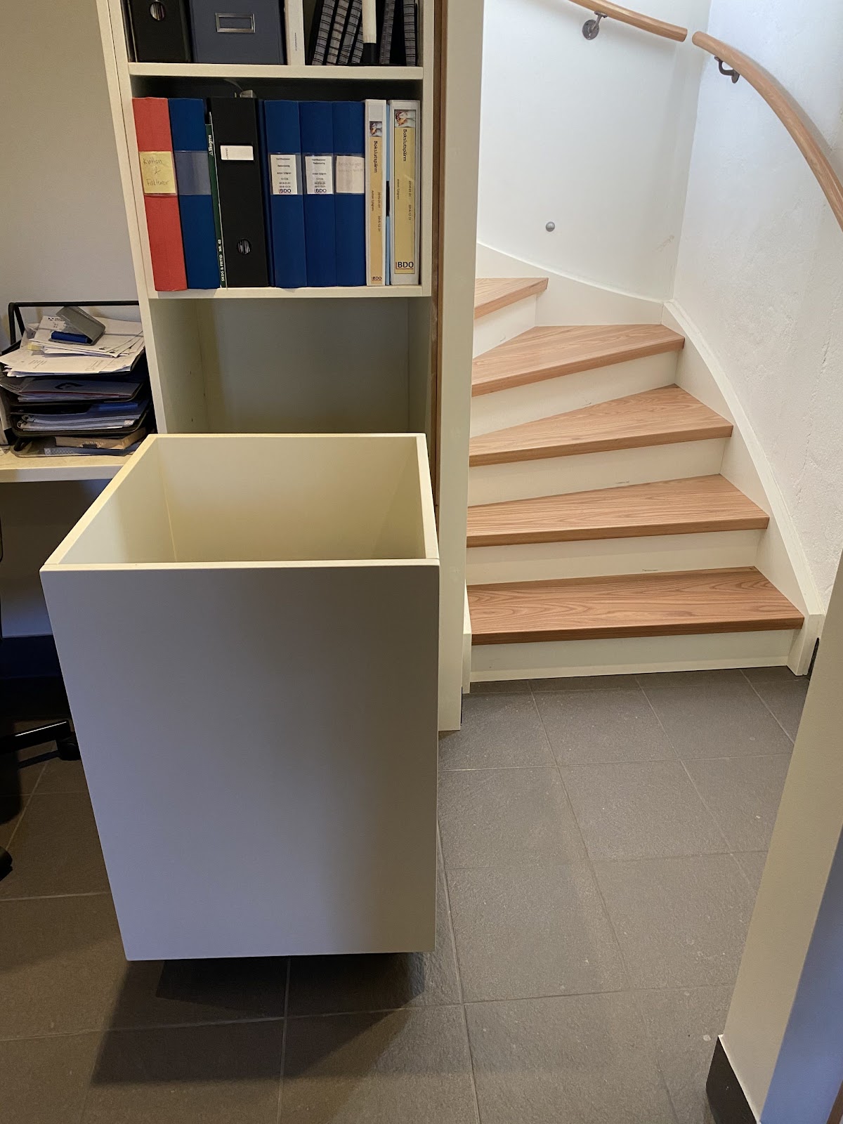 Trappmöbel med tvättnedkast