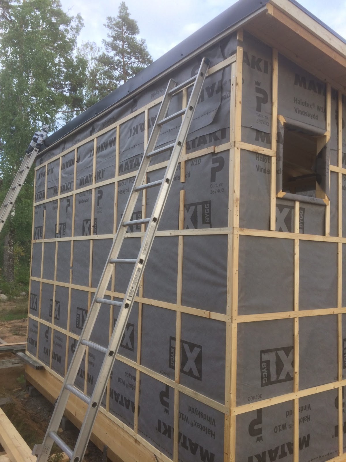 Stugtillbyggnad utan el