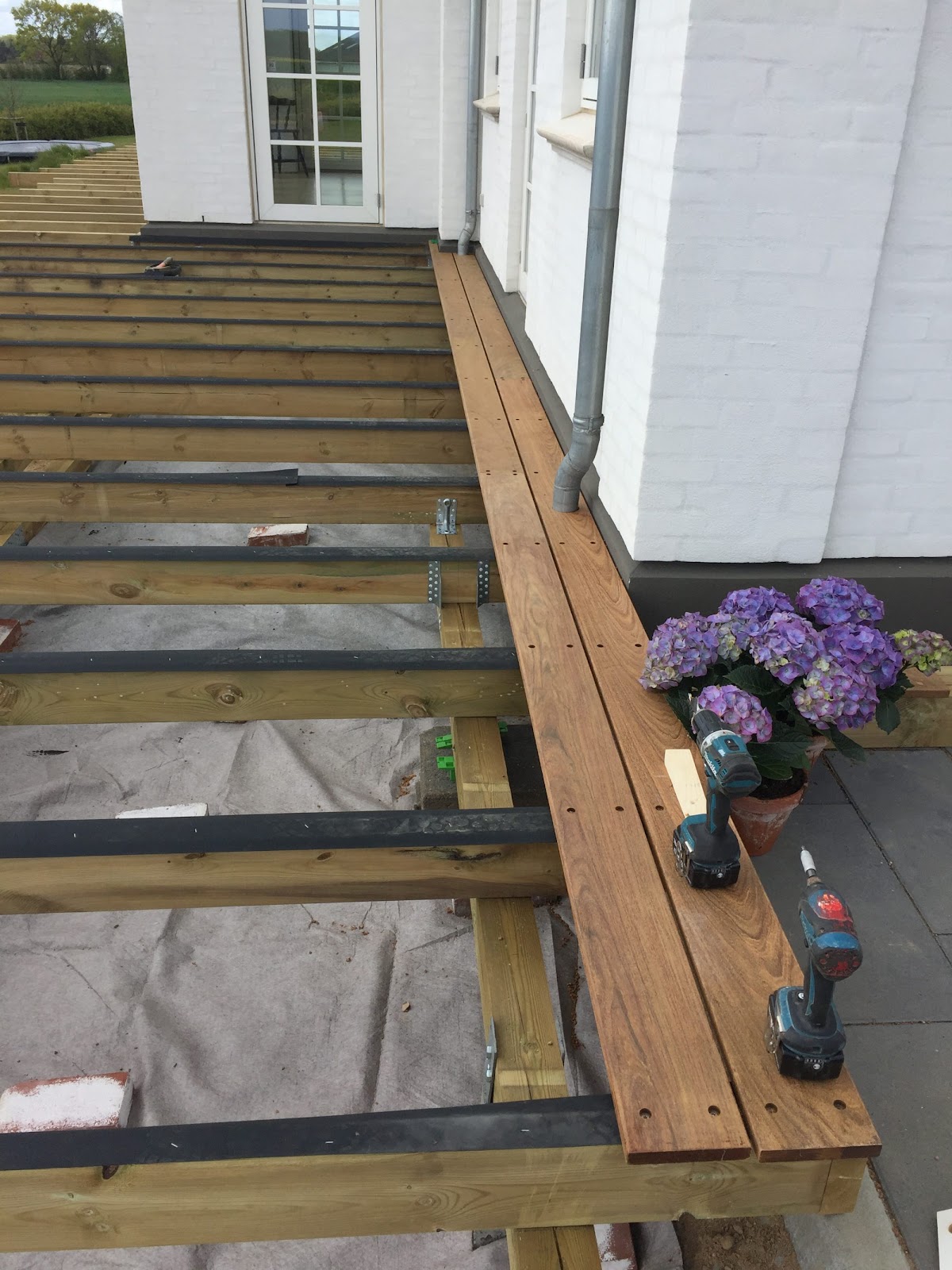 IPE terrass med enorm trappa