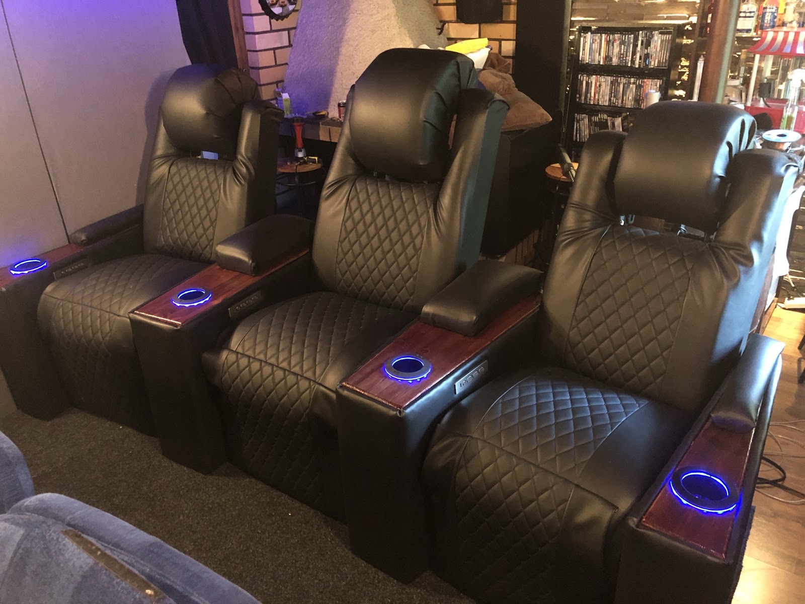 Stolar för hemmabio