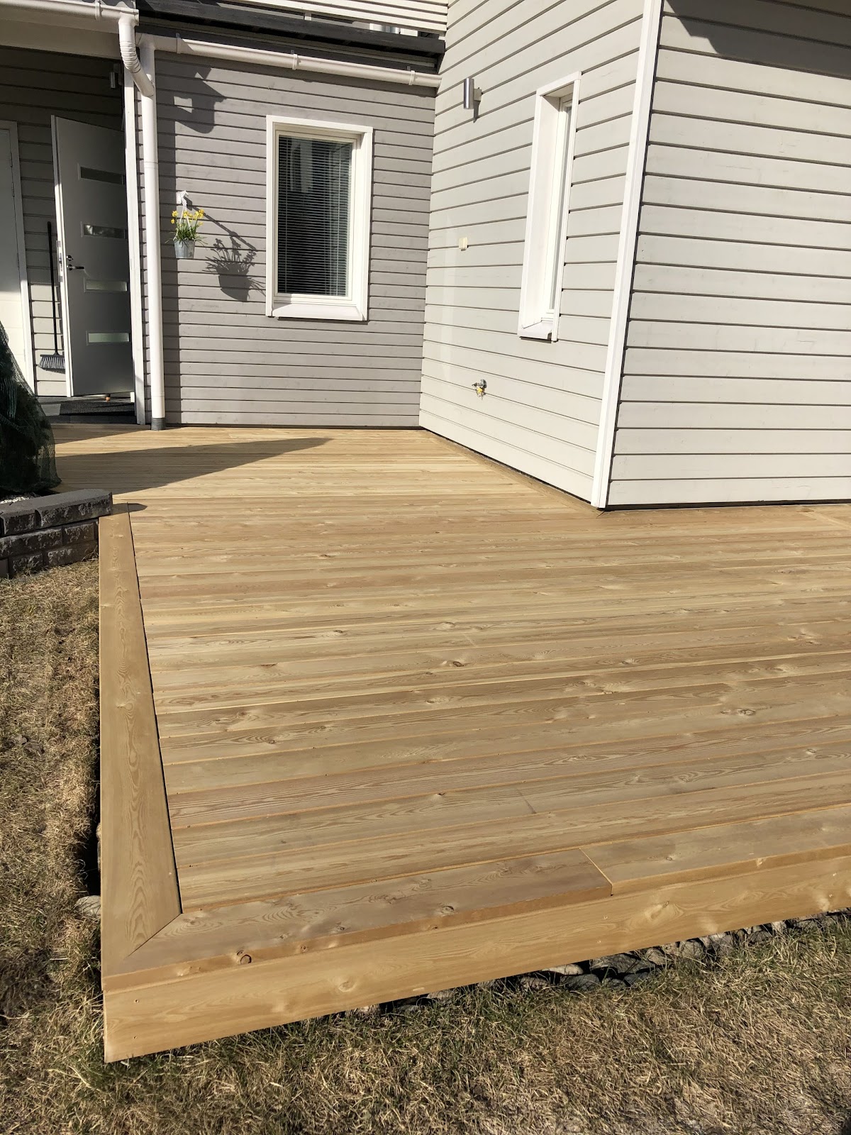 Ny terrass med uterum