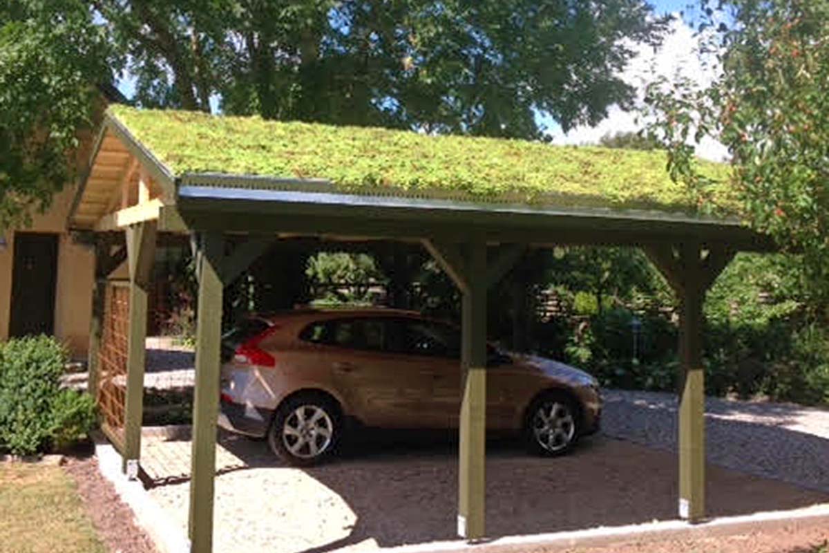 Sådan lægger du græs på taget