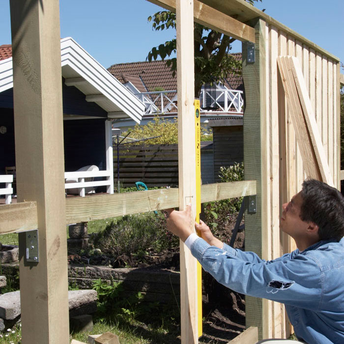 Kledningsbord – montering gjerde 2