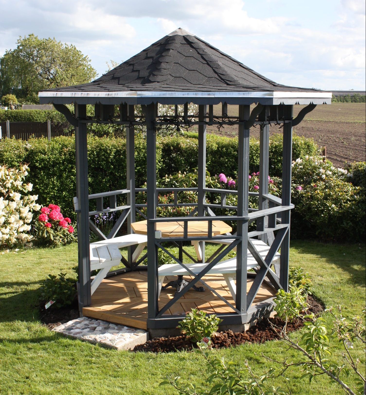 Åben 8-kantet havepavillon