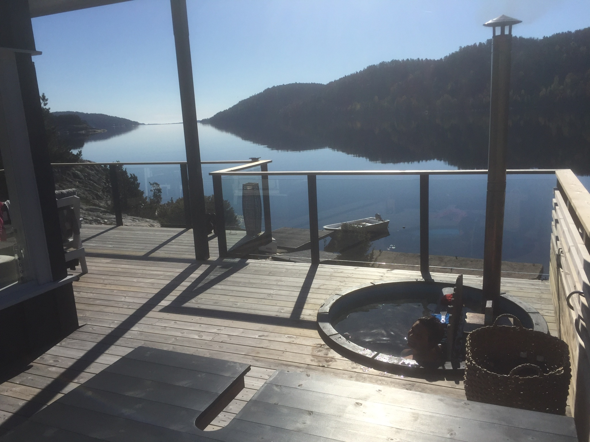 Badestamp i nyrenovert terrasse