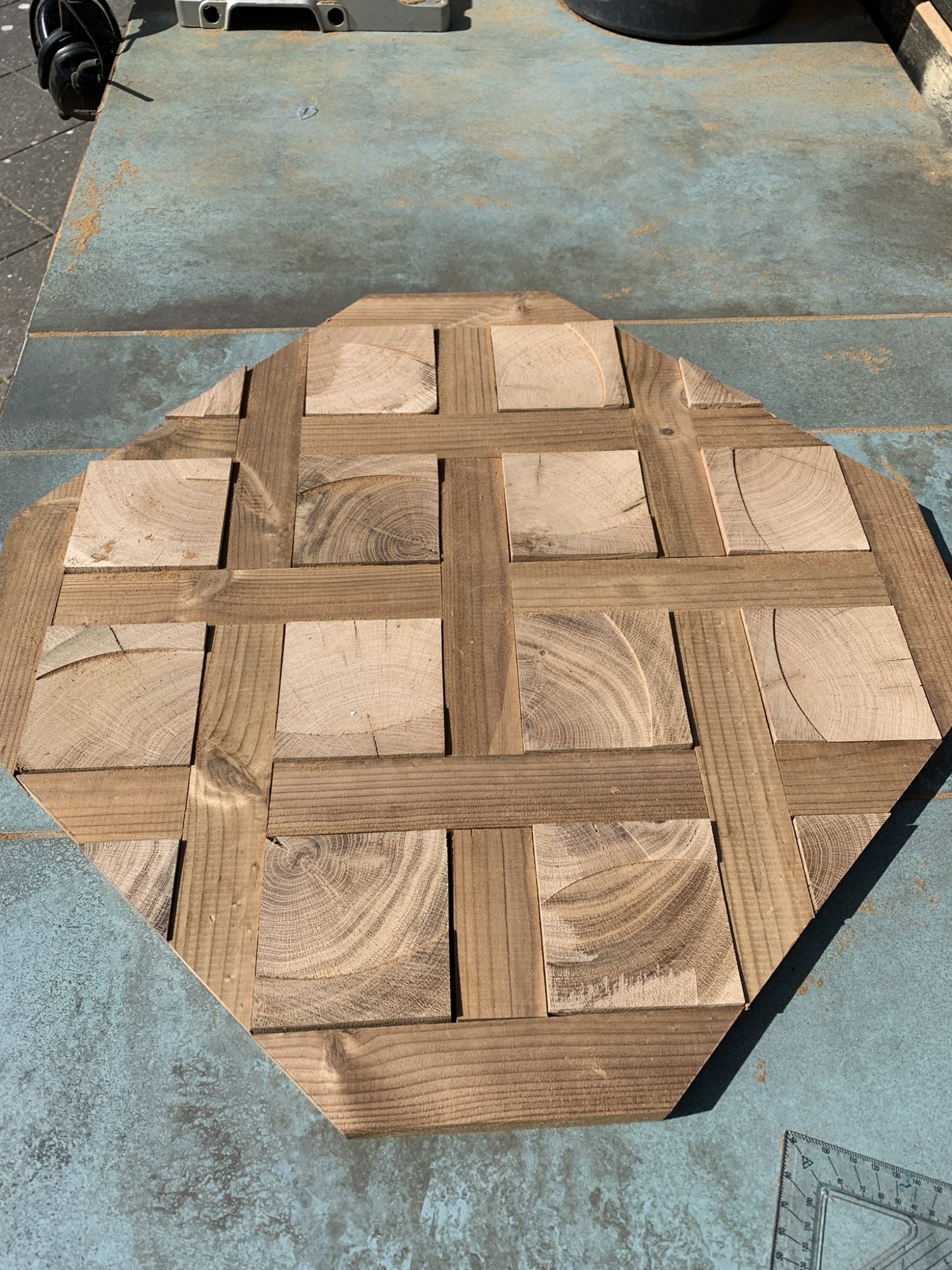 Spisebord til gården