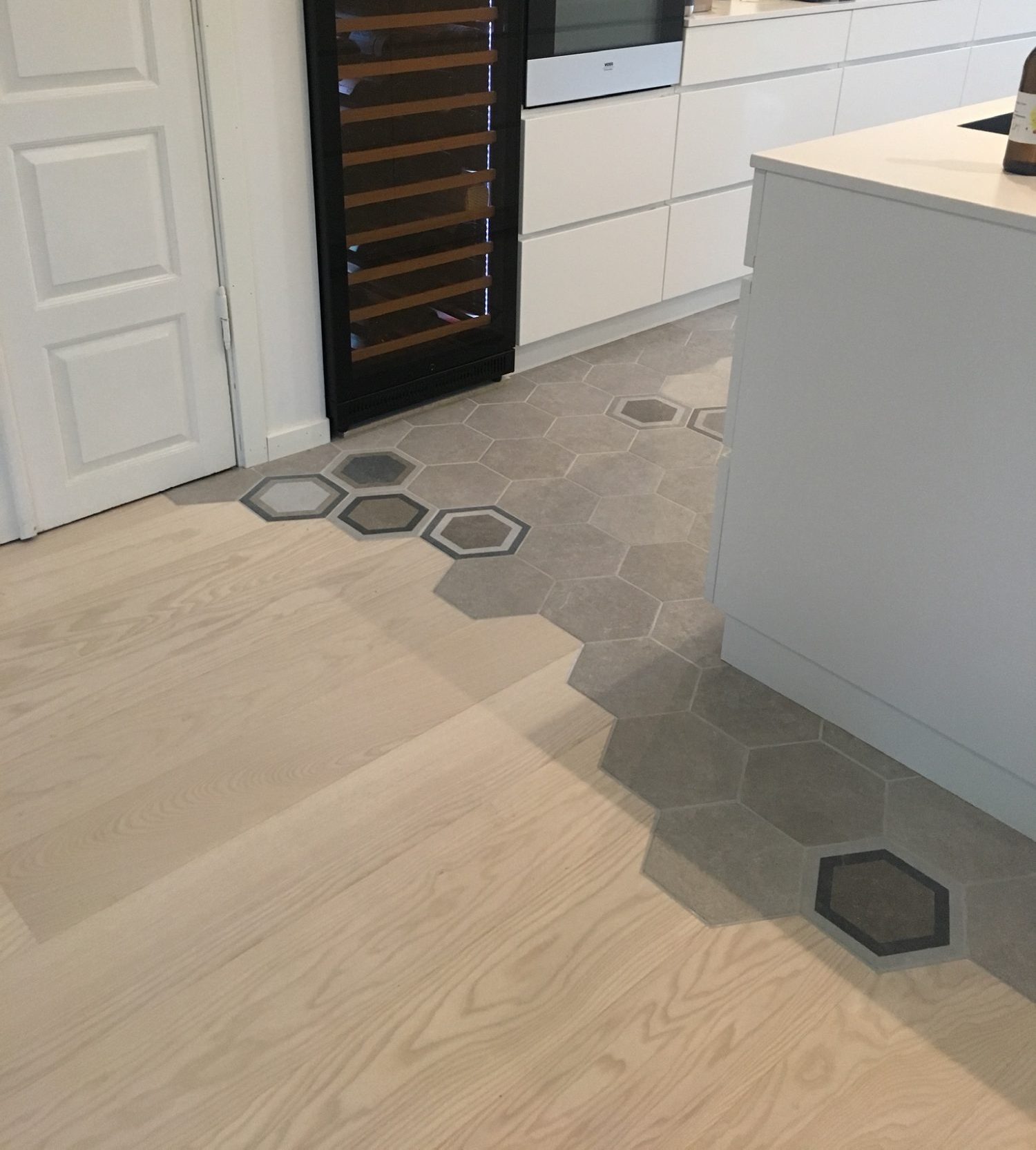 Overgang fra klinker til trægulv