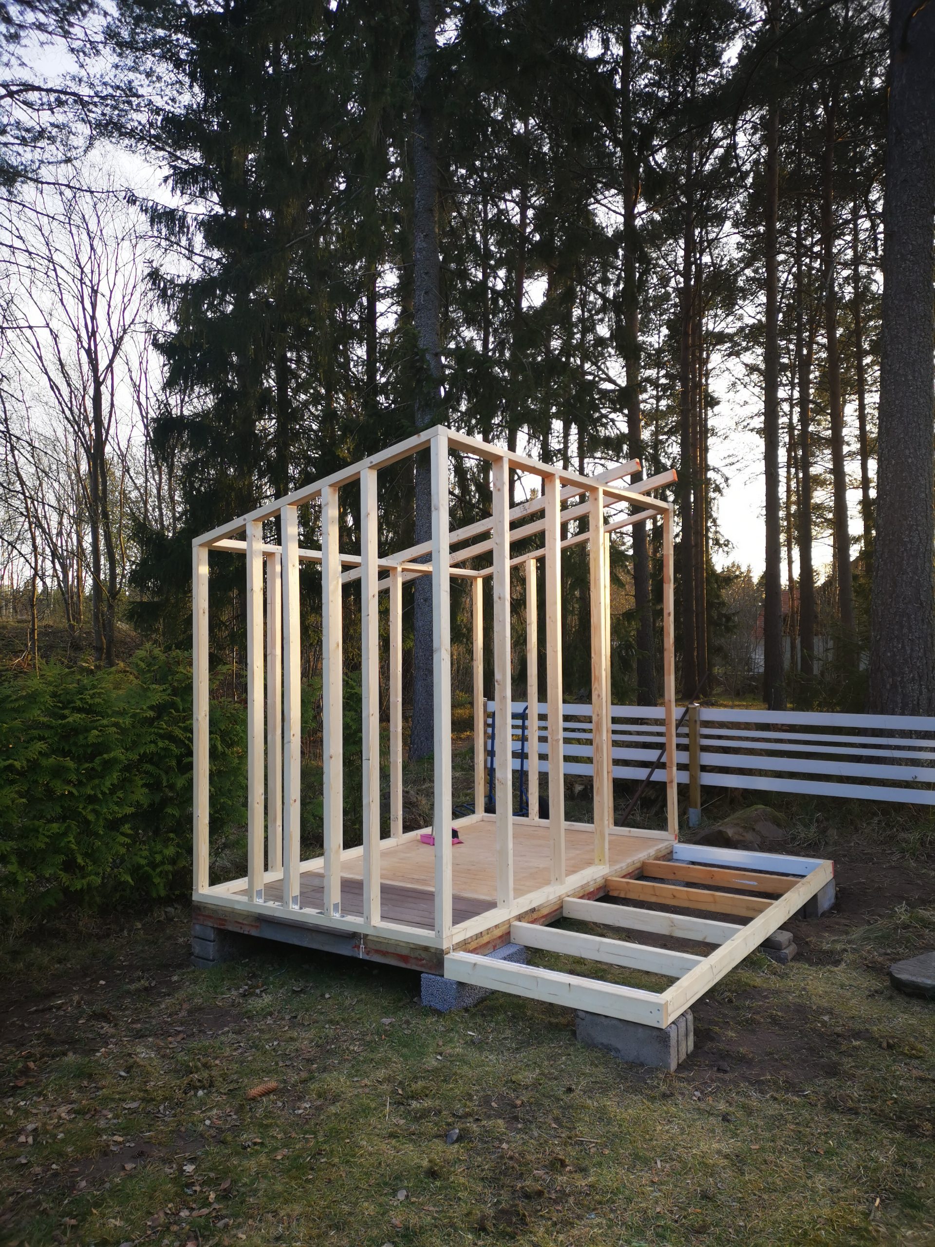 Lekehus med tilhørende terrasse