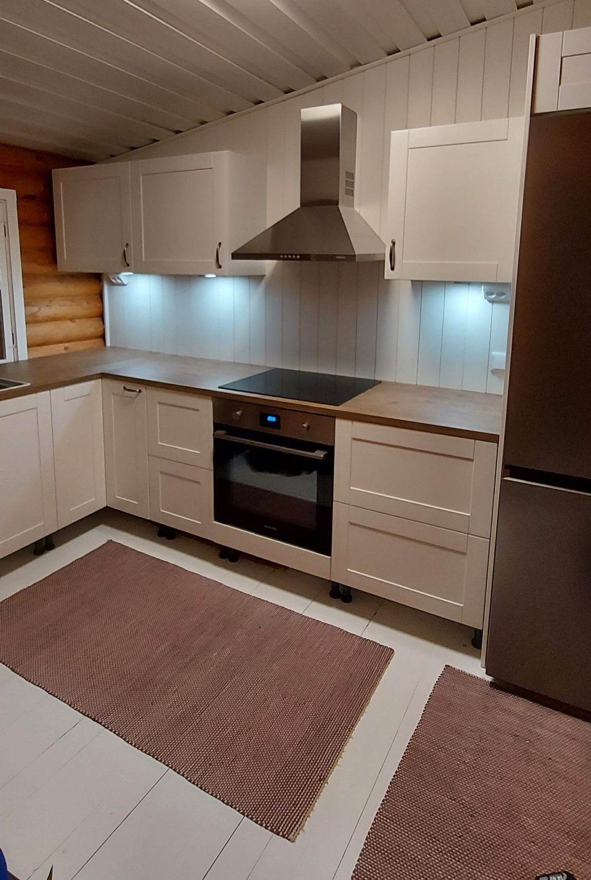 Renovering av kök i timmerstuga