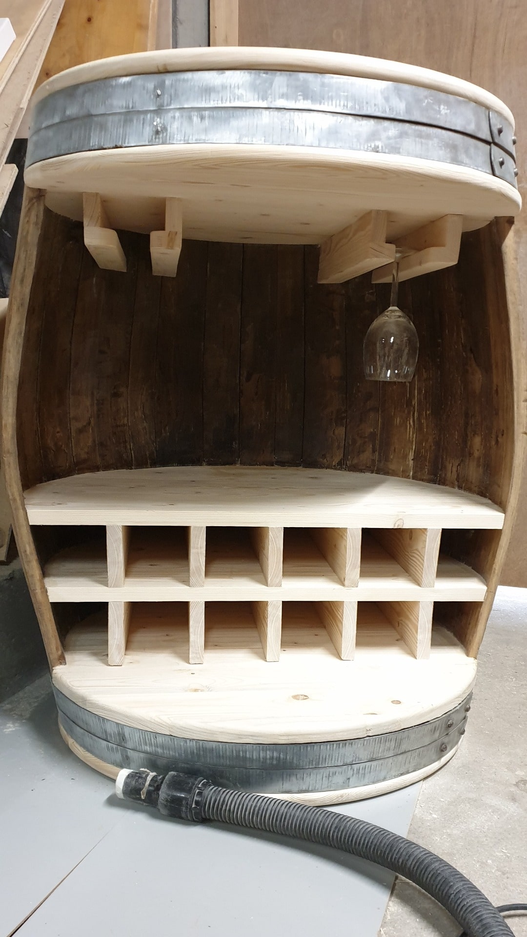 Bar i gammel vintønne