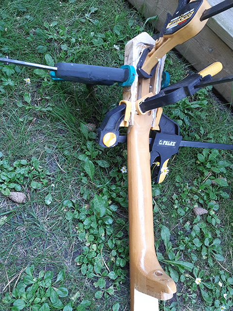 Elguitar af bøgeskive