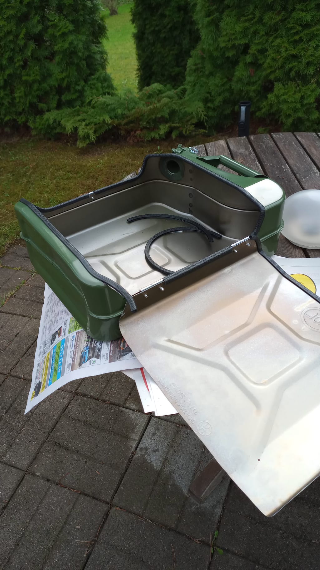 Minibar i gammel bensintank