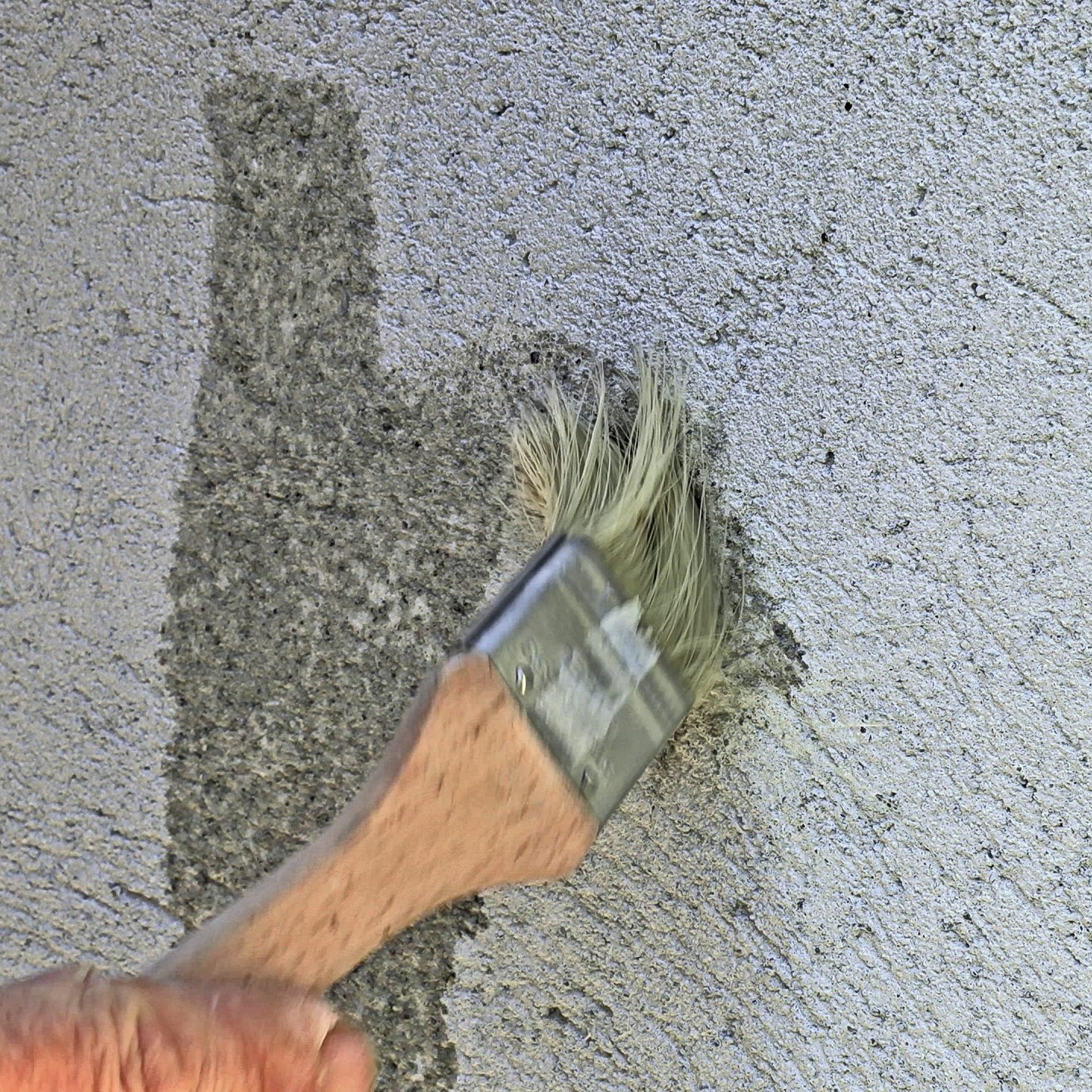 Rens, støvsug, og væd hullet