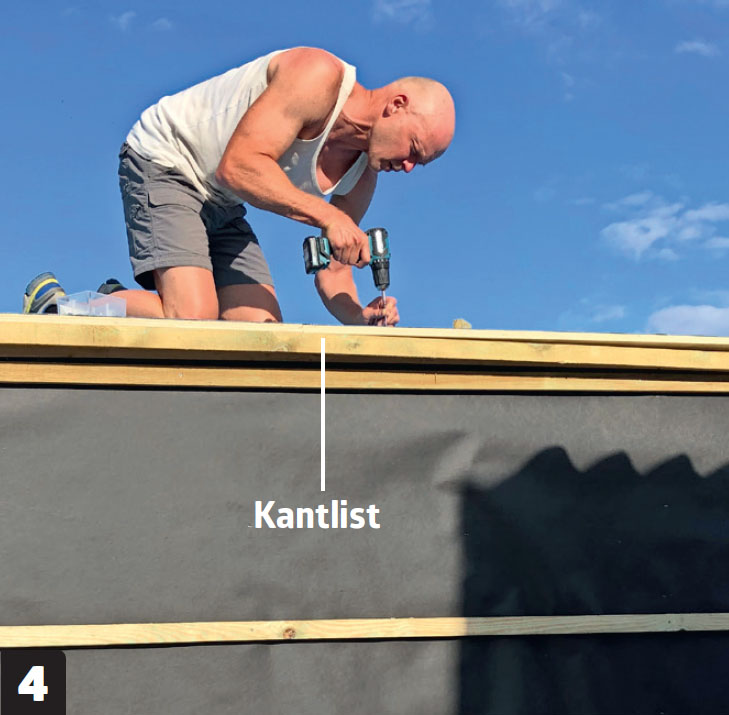 Redskapsbod isolert: Vi skrur på en kantlist av impregnert 23 x 48 mm