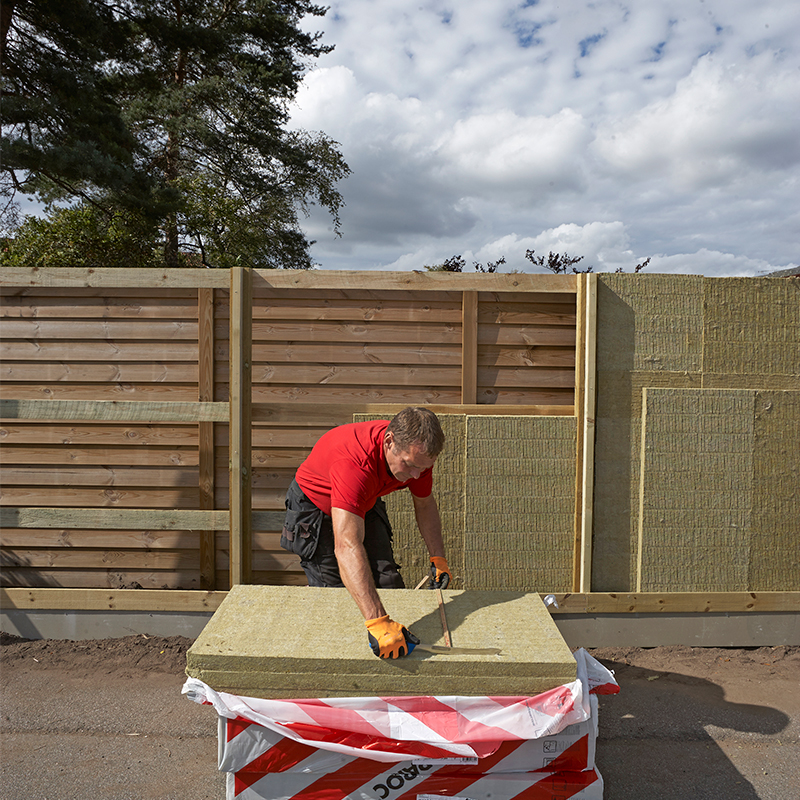 terrænbatts støjhegn montering 1