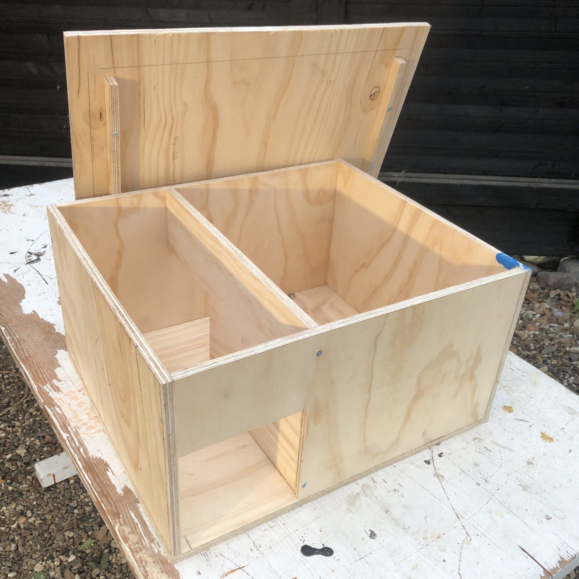 Pindsvinehus byg selv: Færdigt.