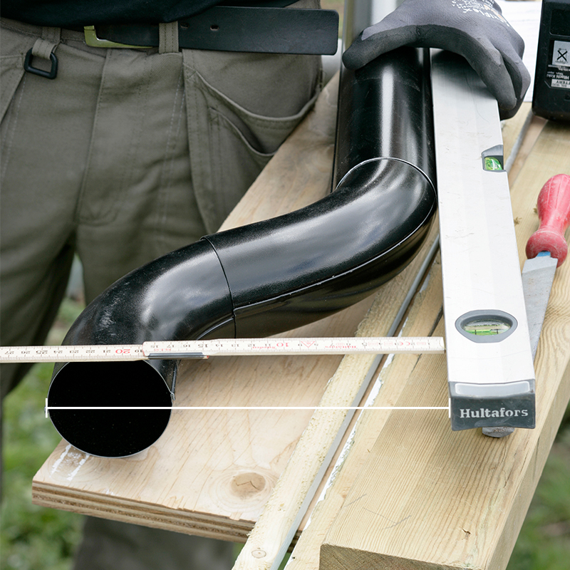 Sort nedløbsrør zink