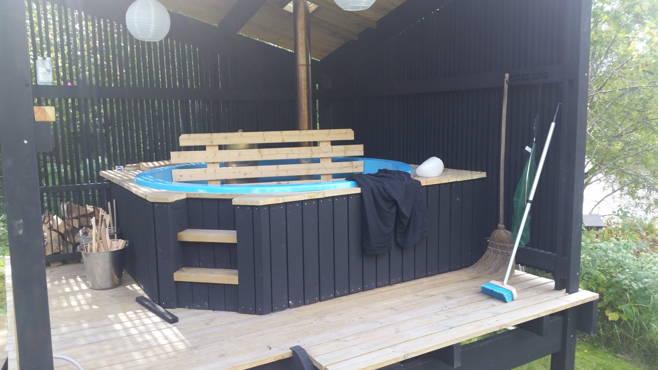 Overbygget badestamp