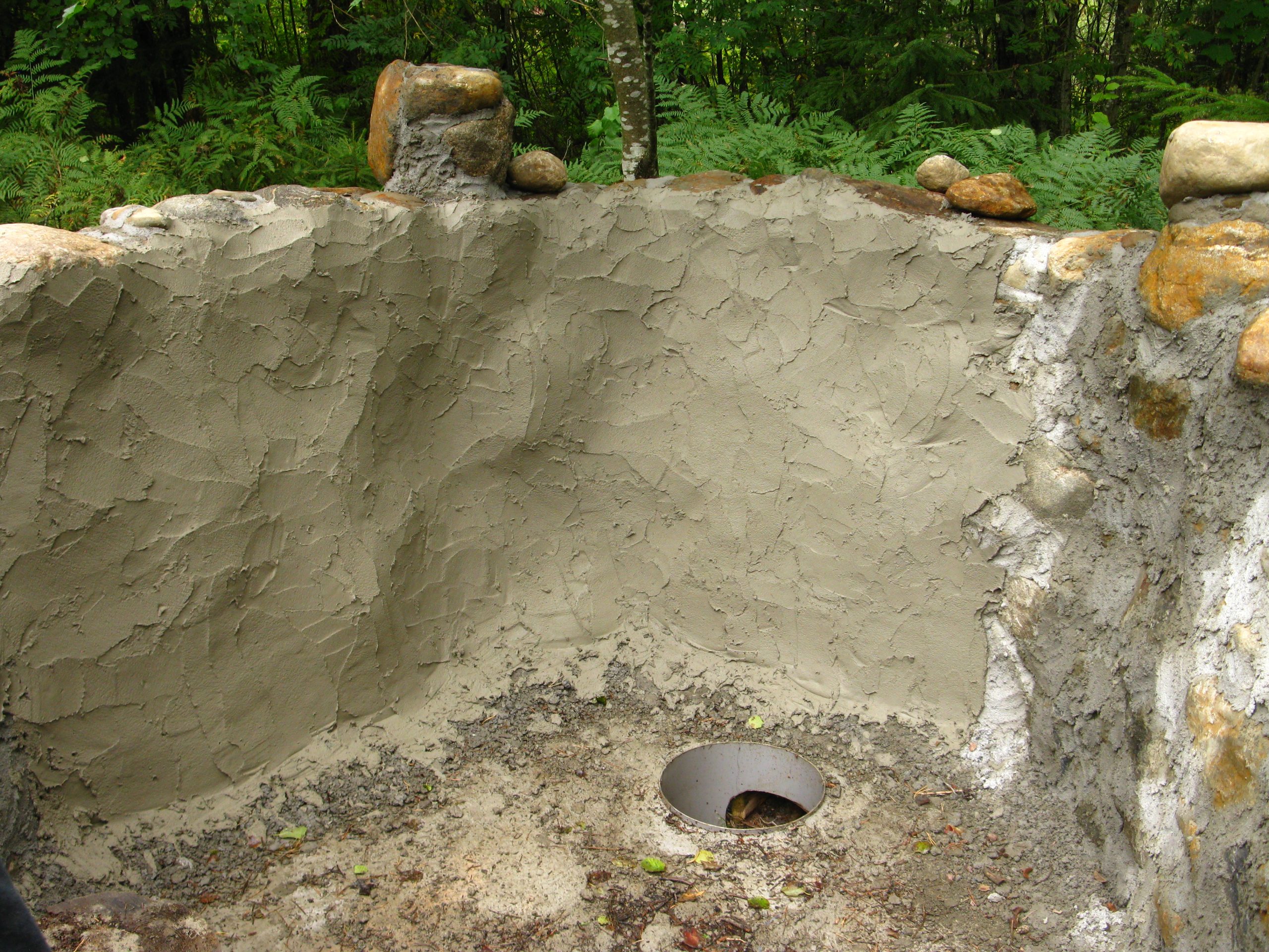 Badestamp av naturstein