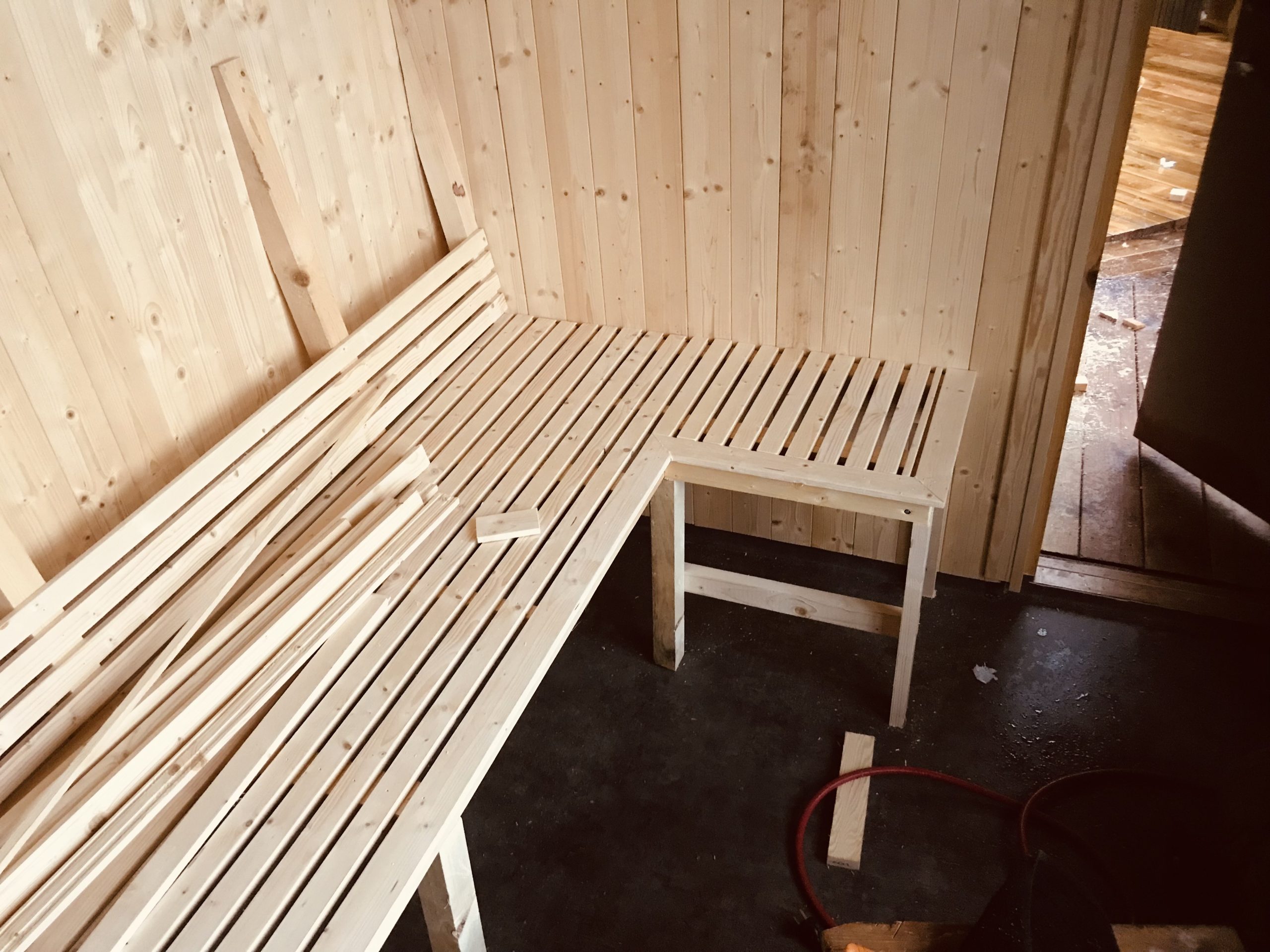 Sauna panoraamaikkunalla