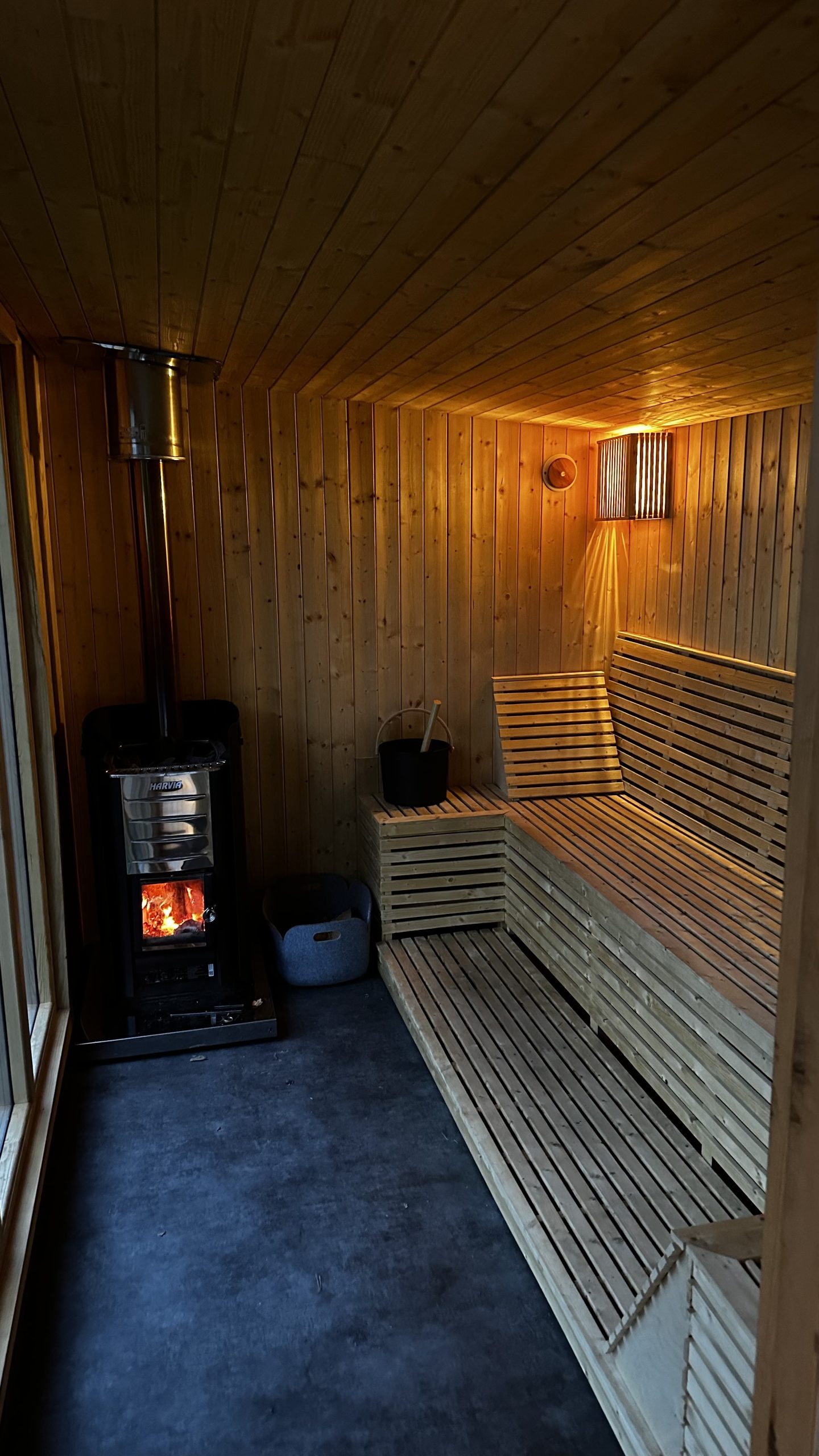 Sauna panoraamaikkunalla