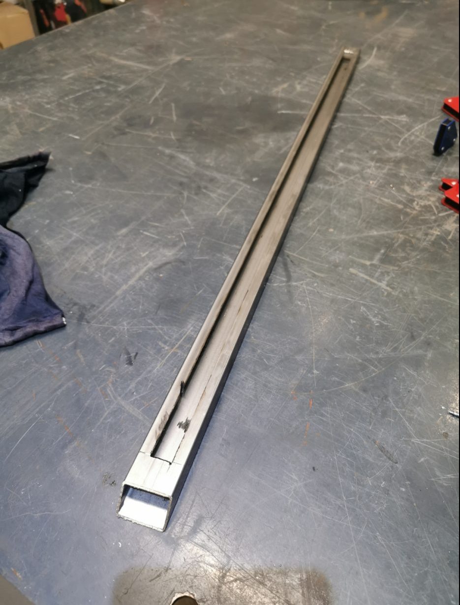 Stålgelænder med lys