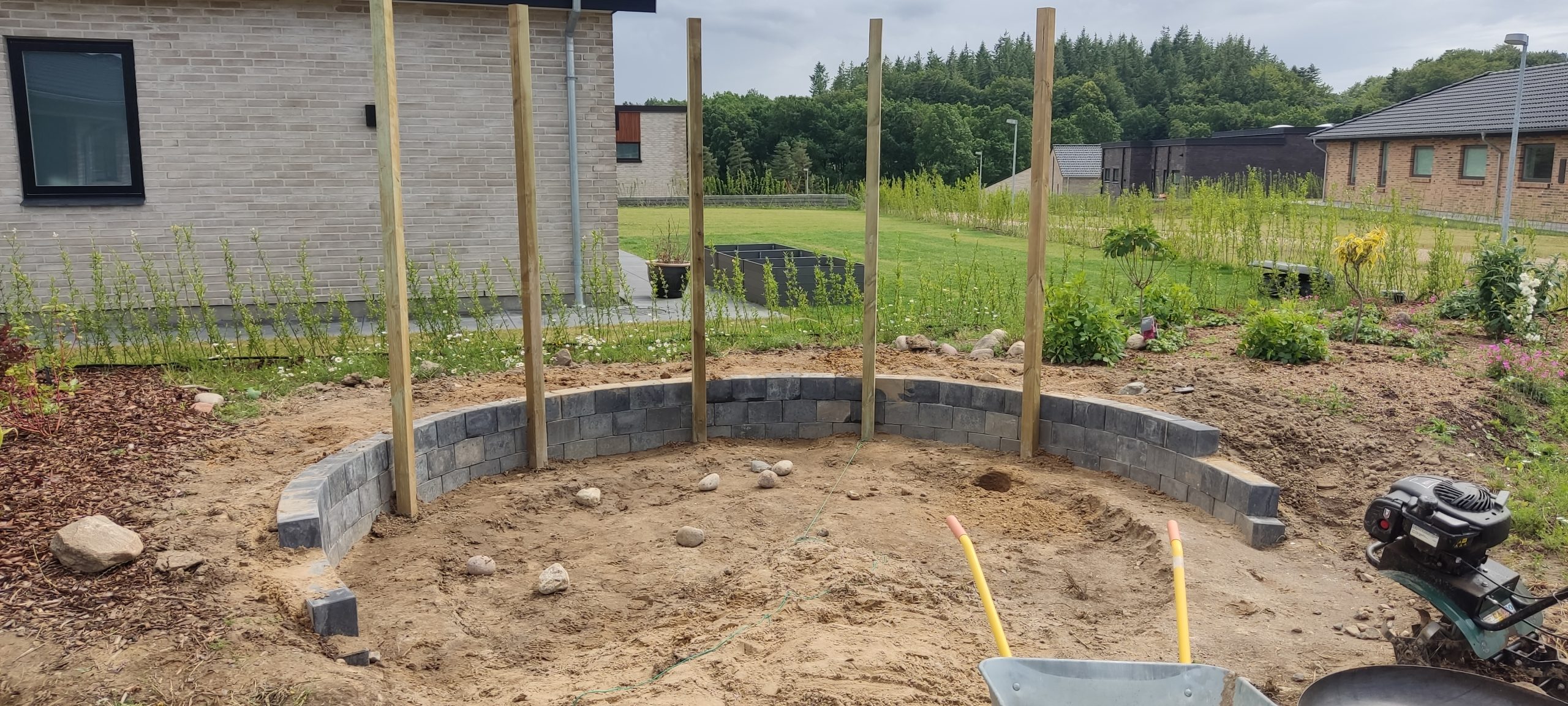 Bålplass med hyggebenk