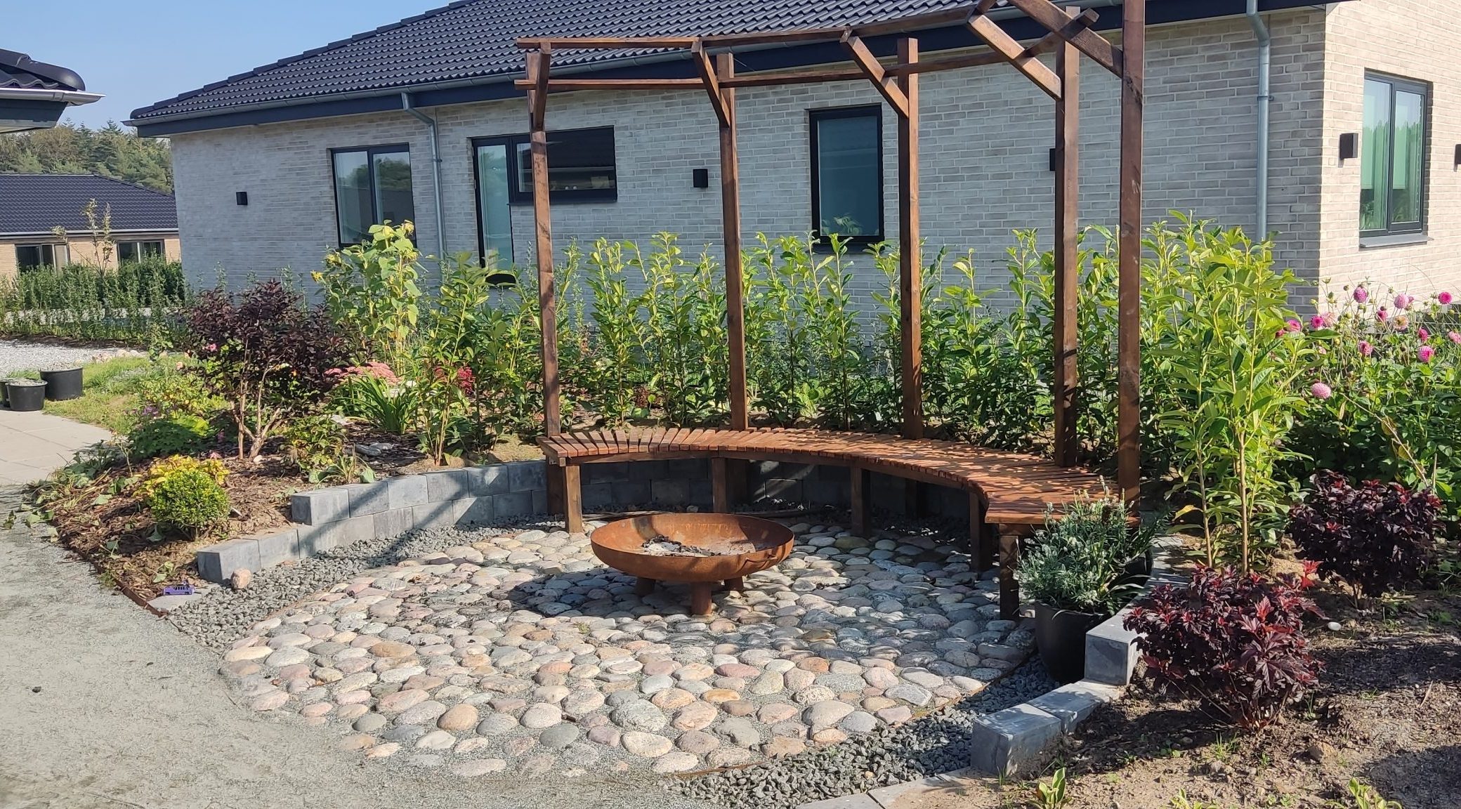 Eldstad med myshörna