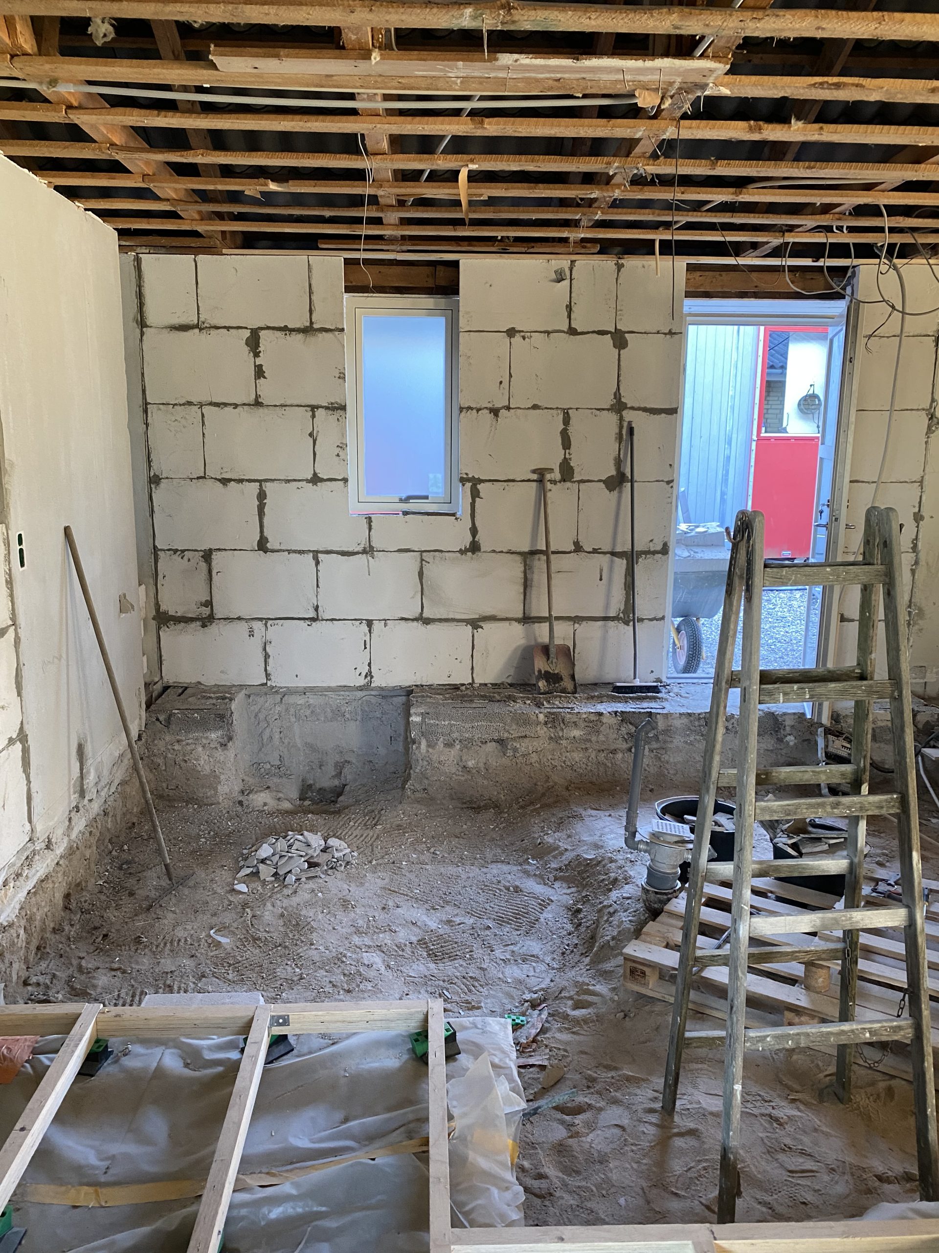 Kylpyhuone akustiikkalevyillä