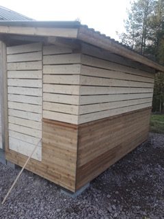 Halkokatos kahdella ovella