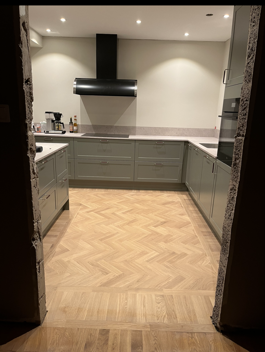 Kehystetty kalanruotolattia