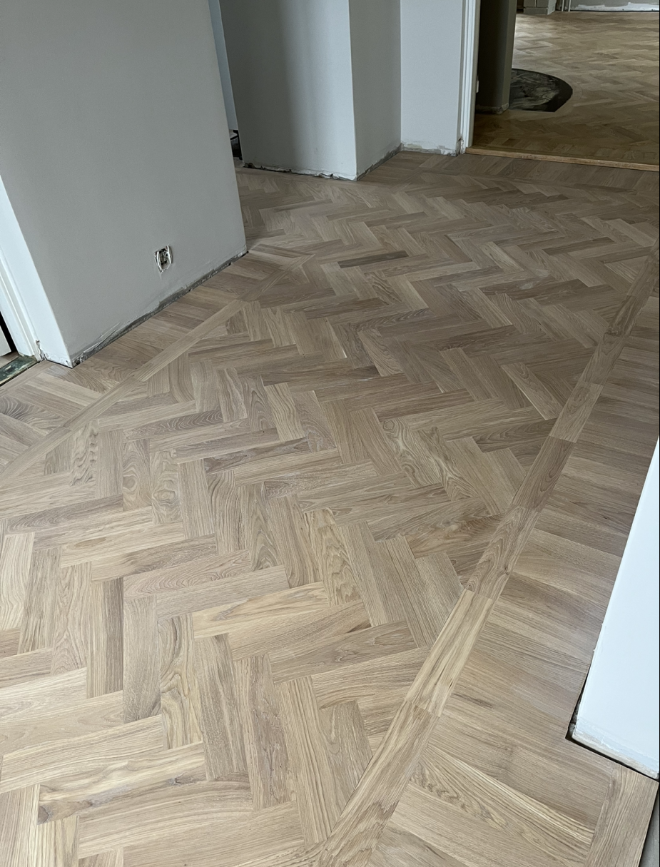 Kehystetty kalanruotolattia