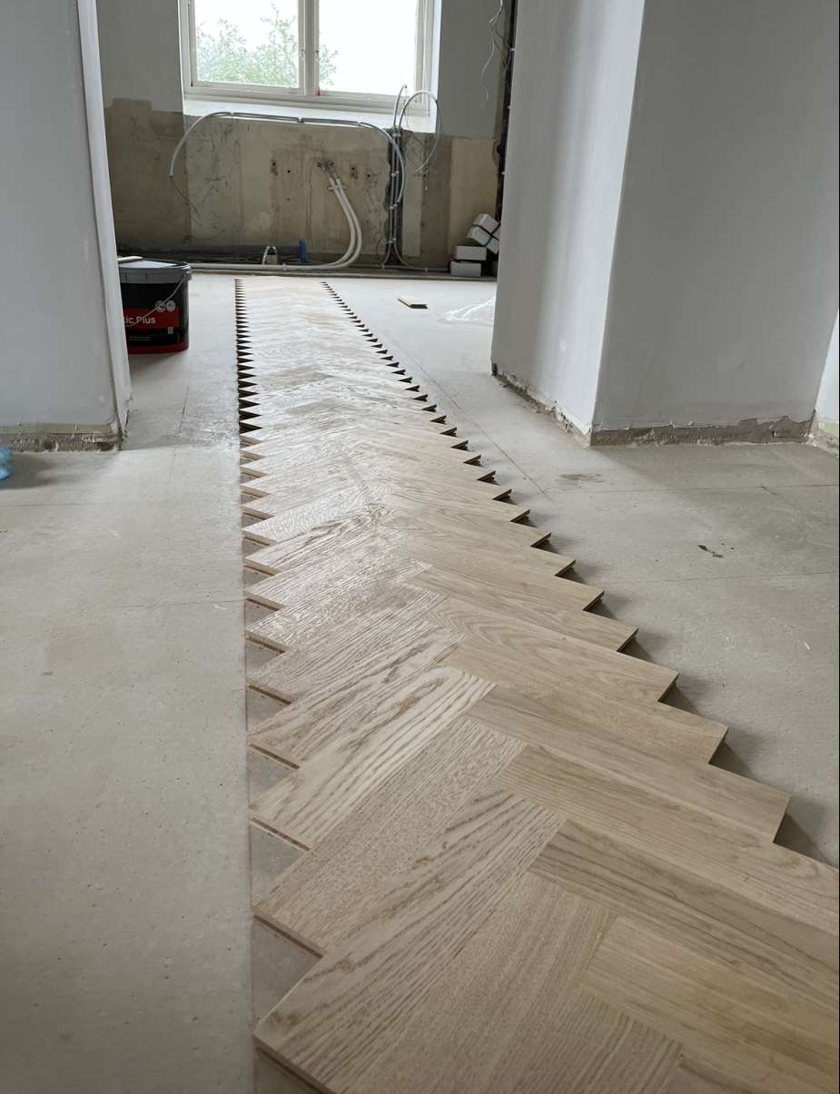 Kehystetty kalanruotolattia