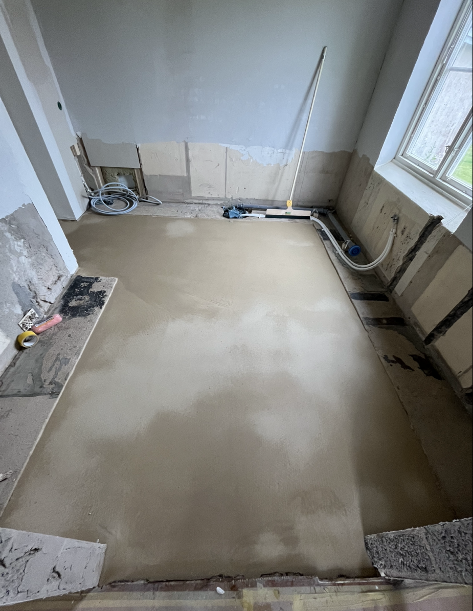 Kehystetty kalanruotolattia