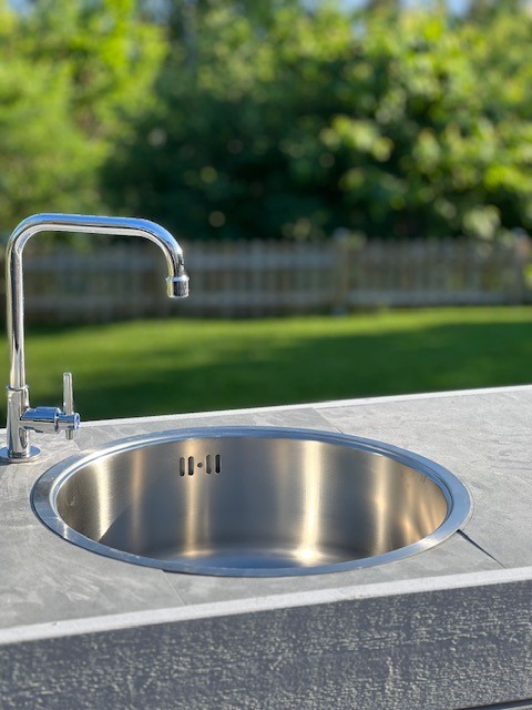 Utekjøkken med liggende bordkledning